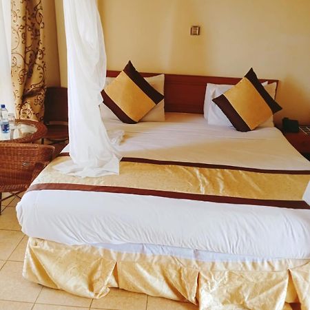 Golden Gates Hotel Thuthuriki Ngoại thất bức ảnh