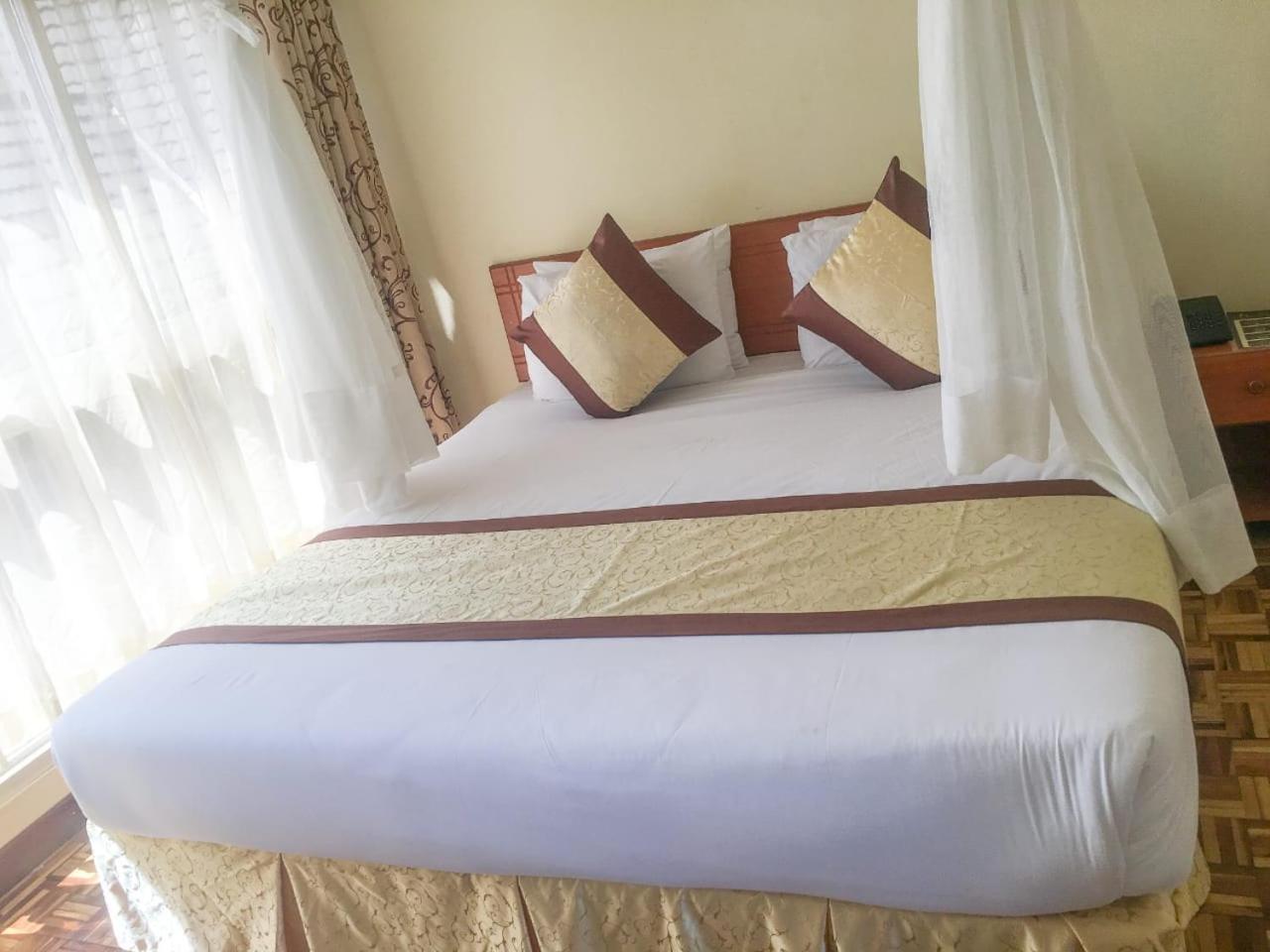 Golden Gates Hotel Thuthuriki Ngoại thất bức ảnh